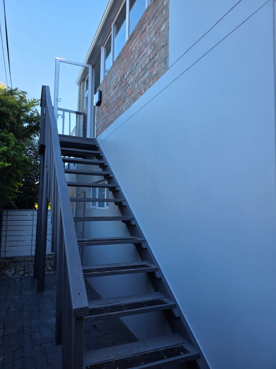 To Let 2 Bedroom Property for Rent in Bayview Western Cape